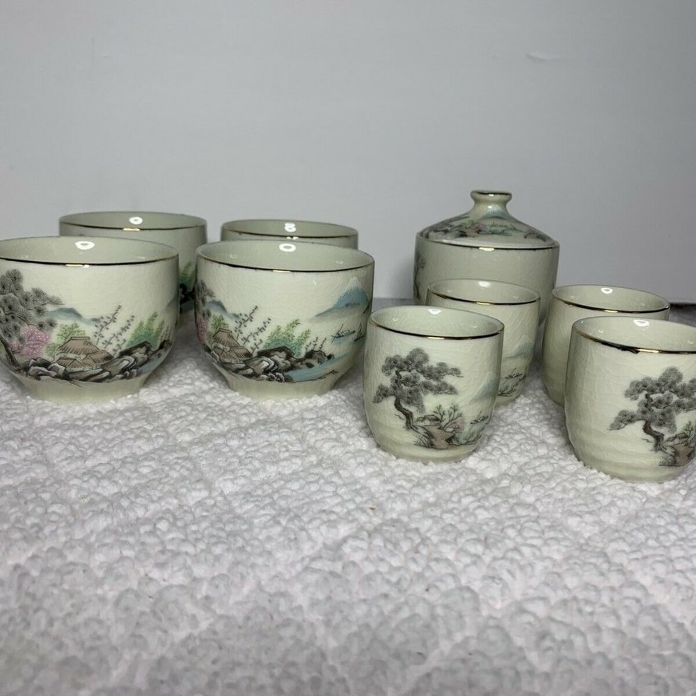 Tea cups, sak Cho-Cho, Japan floral
